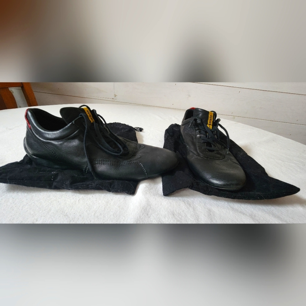 Sabelt leather racing shoes